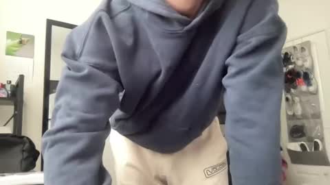 Snapshot of ryan287747 chatting on November 4, 2025, 7:35 pm ryan online show from November 4, 2025, 7:35 pm