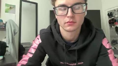 Snapshot of ryan287747 chatting on November 21, 2025, 7:12 pm ryan online show from November 21, 2025, 7:12 pm