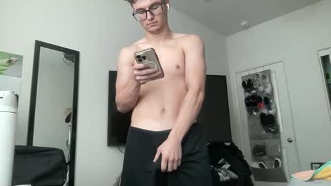 Snapshot of ryan287747 chatting on November 24, 2025, 7:46 pm ryan online show from November 24, 2025, 7:46 pm