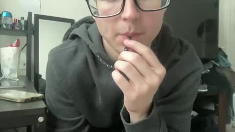 Snapshot of ryan287747 chatting on December 21, 2025, 9:00 pm ryan online show from December 21, 2025, 9:00 pm