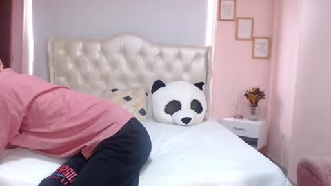 ryan online show from February 3, 2025, 7:21 pm