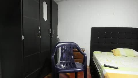 ryan_xc1 online show from October 17, 2025, 2:15 am