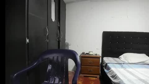 ryan_xc1 online show from December 23, 2025, 2:09 am