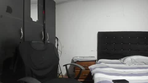 Snapshot of ryan_xc1 chatting on April 14, 2026, 3:45 am ryan_xc1 online show from April 14, 2026, 3:45 am