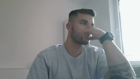 ryanhoffmann15 online show from July 9, 2026, 9:57 am