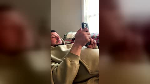 ryanmhoyt88 online show from April 4, 2026, 7:11 pm