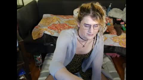 Snapshot of ryn_michele chatting on December 29, 2024, 10:25 pm Ryn Michele online show from December 29, 2024, 10:25 pm