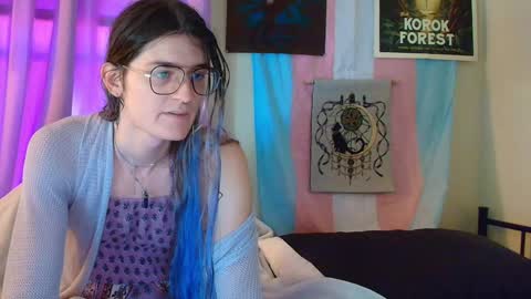 Snapshot of ryn_michele chatting on September 17, 2025, 5:03 pm Ryn Michele online show from September 17, 2025, 5:03 pm