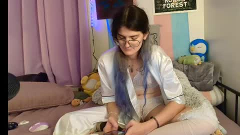 Snapshot of ryn_michele chatting on September 28, 2025, 12:16 am Ryn Michele online show from September 28, 2025, 12:16 am
