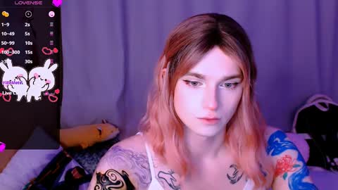  Alice  online show from April 4, 2026, 5:43 pm