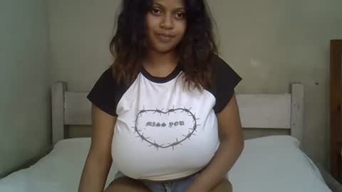 Snapshot of rywanna chatting on March 28, 2026, 5:40 am rywanna online show from March 28, 2026, 5:40 am