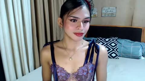 s1nfulmaxx online show from July 28, 2026, 12:01 pm