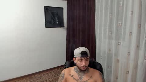 Snapshot of s1nmaster chatting on November 4, 2025, 11:37 pm s1nmaster online show from November 4, 2025, 11:37 pm