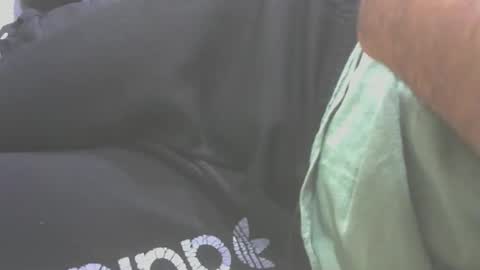 Snapshot of s201174370 chatting on December 4, 2025, 2:48 pm Cloney online show from December 4, 2025, 2:48 pm