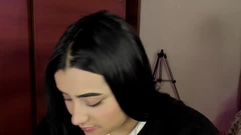 S H A R O N model independient online show from March 7, 2025, 2:45 pm