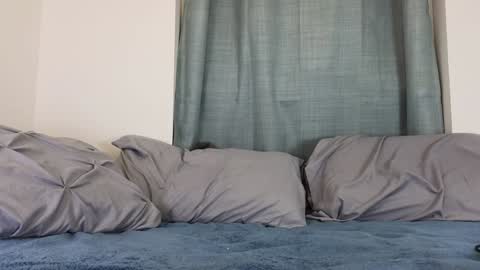 Snapshot of s_leanne_ chatting on December 7, 2024, 3:36 am Leanne online show from December 7, 2024, 3:36 am