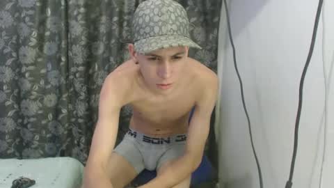 saam_hott_ online show from January 17, 2025, 10:22 am