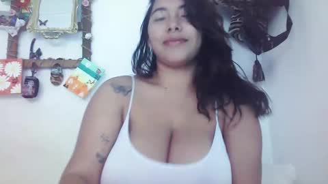 Snapshot of saavaghechick chatting on December 1, 2025, 3:50 pm Jeane online show from December 1, 2025, 3:50 pm