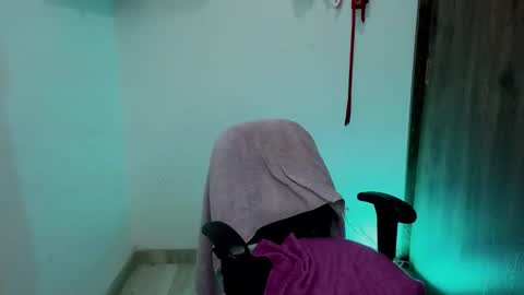 Snapshot of sabaha_ chatting on November 28, 2025, 12:24 am S A B A H A online show from November 28, 2025, 12:24 am