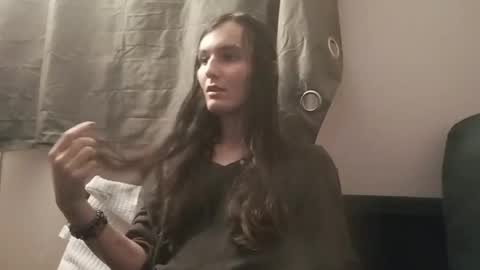 sabinewinters online show from December 23, 2025, 4:54 am