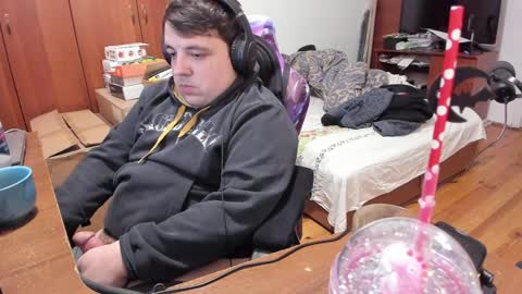 1141323  my Lord Mister Max   moms treasure online show from January 8, 2025, 2:57 am