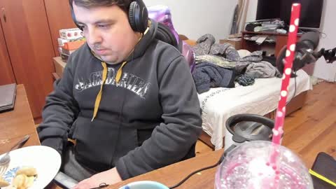 1141323  my Lord Mister Max   moms treasure online show from January 11, 2025, 5:10 am