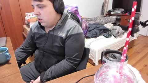 1141323  my Lord Mister Max   moms treasure online show from January 12, 2025, 3:28 am