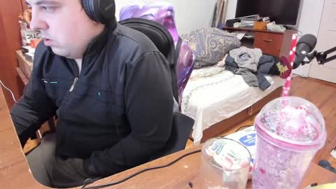 1141323  my Lord Mister Max   moms treasure online show from January 25, 2025, 6:01 am