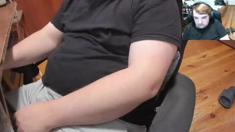 1141323  my Lord Mister Max   moms treasure online show from October 7, 2025, 2:36 pm