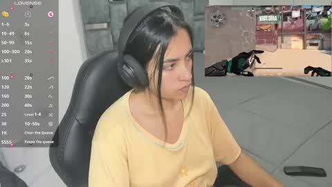 Snapshot of sabrina_chester_02 chatting on April 20, 2026, 6:53 pm Angie online show from April 20, 2026, 6:53 pm