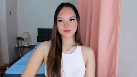 sabrina_hilson online show from November 5, 2025, 3:28 am