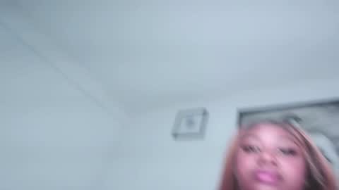 Sabrina Mora online show from January 11, 2025, 2:58 pm