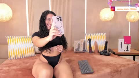 Snapshot of sabrina_shark chatting on May 12, 2026, 1:58 am Sabrina Shark online show from May 12, 2026, 1:58 am