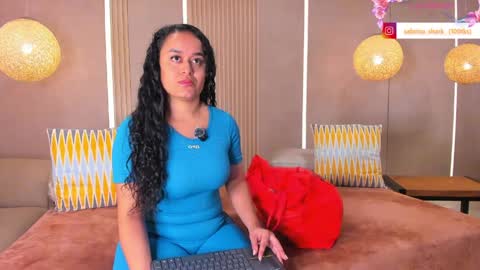 Snapshot of sabrina_shark chatting on June 2, 2026, 1:40 am Sabrina Shark online show from June 2, 2026, 1:40 am
