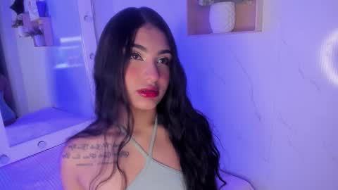 mariana  online show from November 6, 2025, 5:30 am