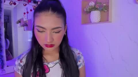 mariana  online show from November 29, 2025, 5:32 am