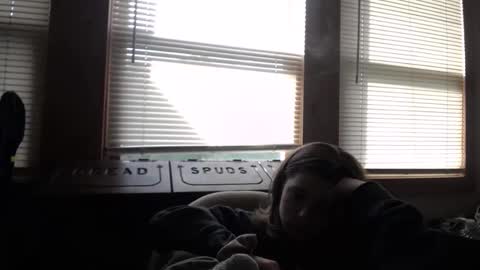 Sabrina online show from September 26, 2025, 1:04 pm