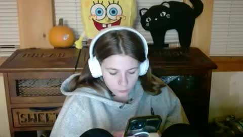 Sabrina online show from November 12, 2025, 11:14 pm