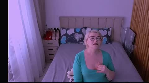 Sabrina MacMarren online show from May 12, 2026, 2:14 pm