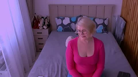 Sabrina MacMarren online show from June 18, 2026, 2:54 pm