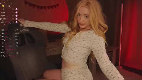 Hello im Sabrina  online show from December 22, 2025, 5:21 pm