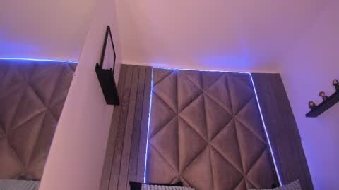 S A B R I N A  online show from September 19, 2025, 11:44 am