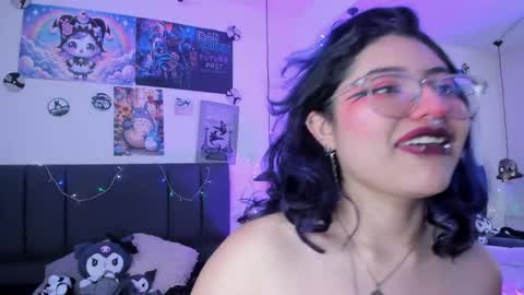 Sabrina  online show from April 7, 2026, 11:21 am