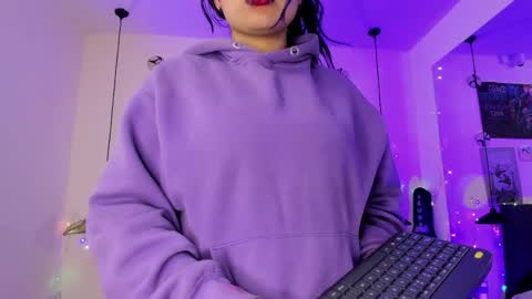 Sabrina  online show from May 26, 2026, 11:17 am