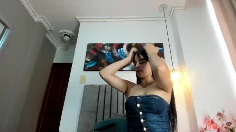 Snapshot of sabrinawarren_ chatting on May 31, 2026, 2:24 pm Sabrina Warren online show from May 31, 2026, 2:24 pm