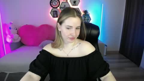 Sabrina Violet online show from June 20, 2026, 8:17 am