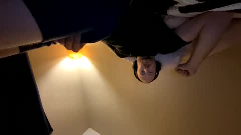 sabrosocockcarnesandwich online show from April 12, 2026, 3:00 am