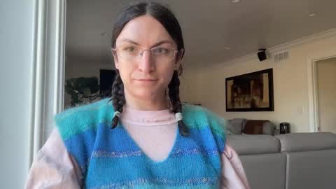 Snapshot of sadie_stars chatting on December 19, 2024, 8:34 pm Sadie online show from December 19, 2024, 8:34 pm