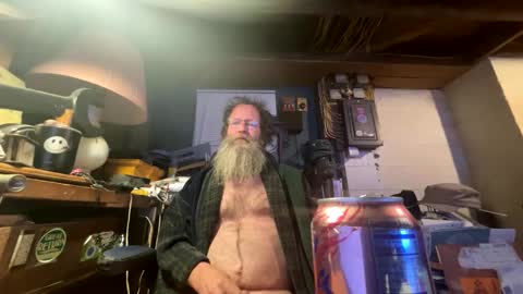 Snapshot of safety_fist chatting on January 19, 2025, 4:12 am safety_fist online show from January 19, 2025, 4:12 am