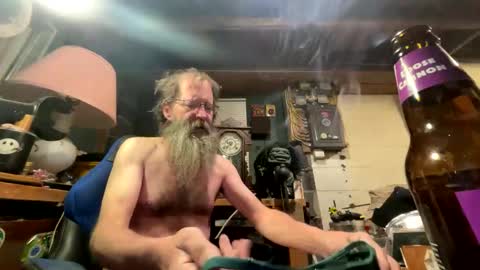 Snapshot of safety_fist chatting on January 28, 2025, 2:11 am safety_fist online show from January 28, 2025, 2:11 am